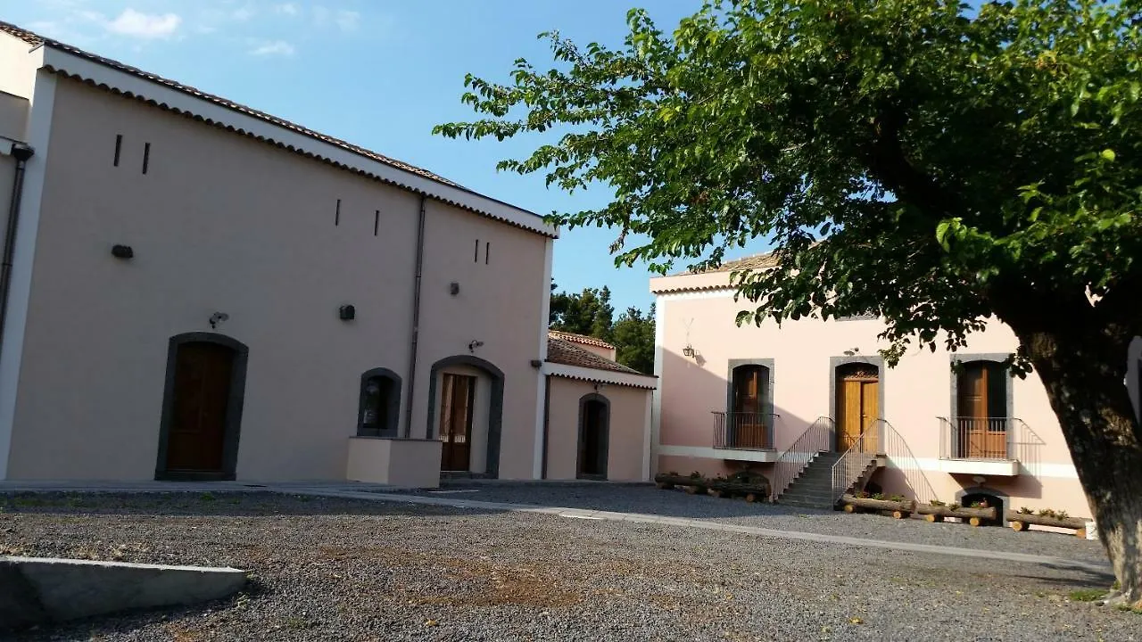 Passopisciaro A Barunissa Country Houseヴィラ