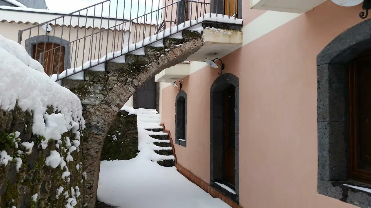 Passopisciaro A Barunissa Country Houseヴィラ ファームステイ
